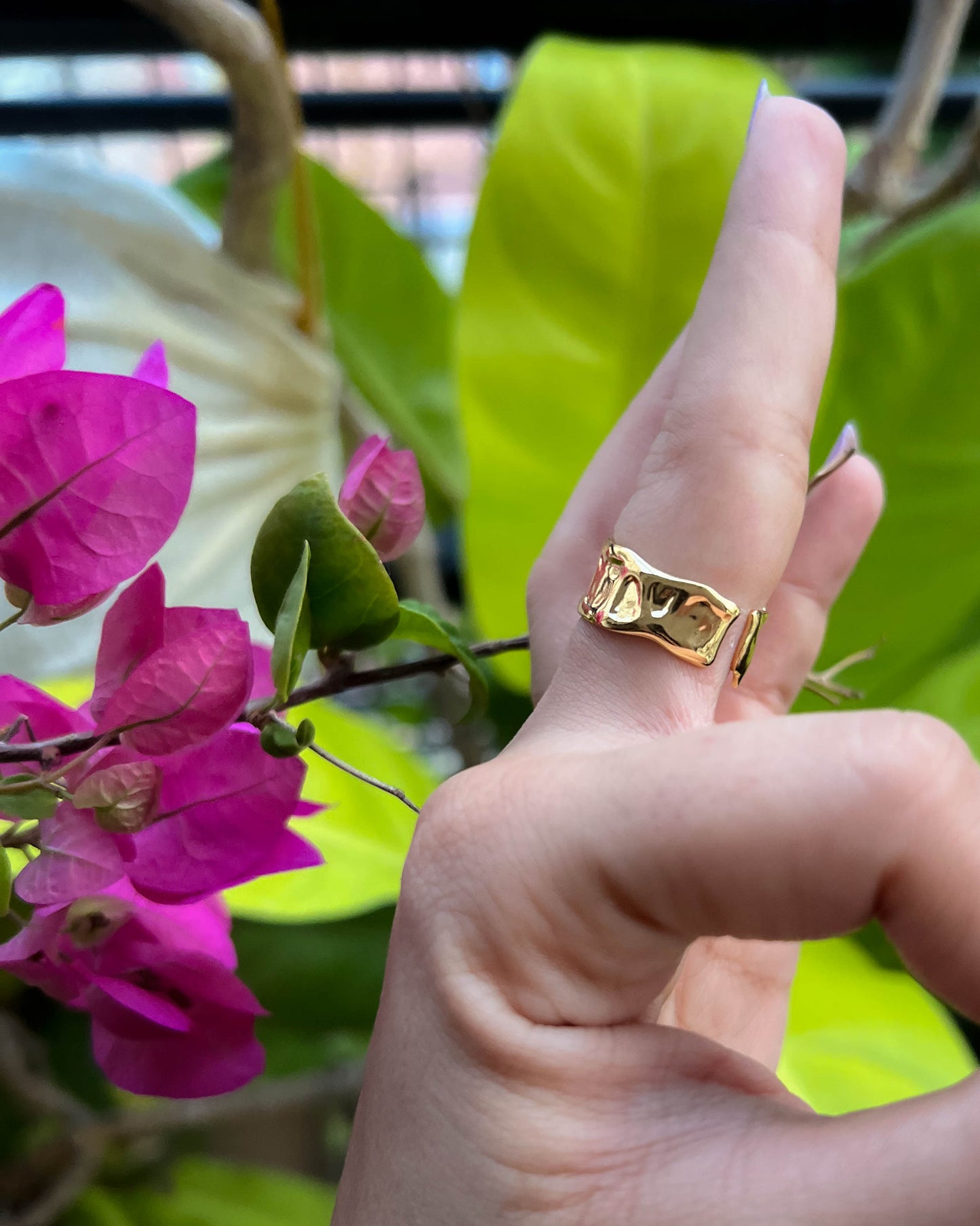 Iris Ring – Raw Hammered Stainless Steel Ring (Anti-Tarnish)